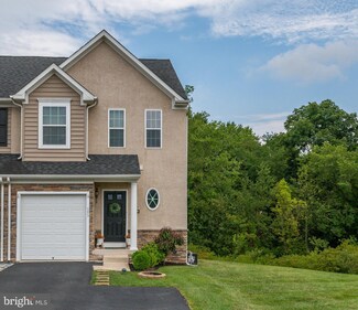 153 Fawn Dr, Gilbertsville, PA 19525