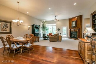 4421 41st St, Des Moines, IA 50310