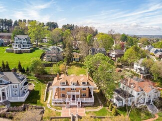 95 Commonwealth Ave, Chestnut Hill, MA 02467