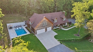 20119 E Willis Rd, Tahlequah, OK 74464