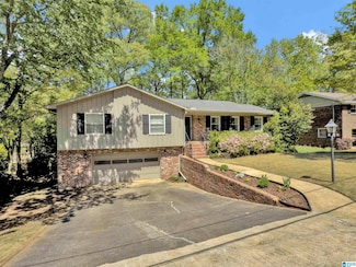 2225 Myrtlewood Dr, Birmingham, AL 35216