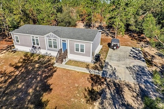 114 Dew Drop Dr, Hawthorne, FL 32640
