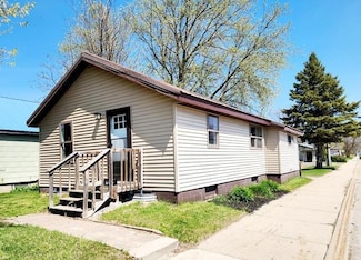 502 NW 7th Ave, Grand Rapids, MN 55744