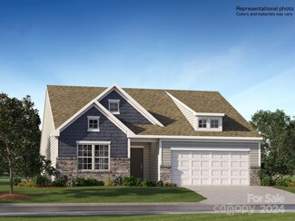 1161 Blackburn Cir, Edgemoor, SC 29712