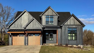 258 Mavrick Dr, Mills River, NC 28759