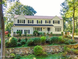 12 Frontier Rd, Cos Cob, CT 06807