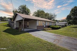 3201 Buckingham Dr, Johnson City, TN 37604