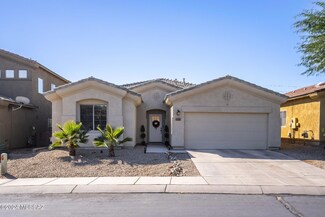 36 E Calle Trona, Green Valley, AZ 85614