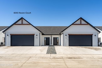 4046 Haven Ct, Grand Forks, ND 58201