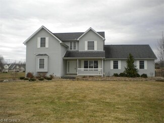 10260 Midway Dr, New Middletown, OH 44442