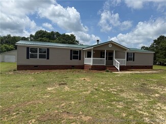 205 Prairie Ln, Autryville, NC 28318