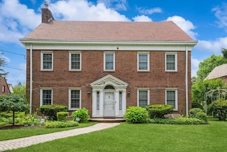83-24 Edgerton Blvd, Jamaica, NY 11432