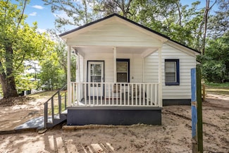 1642 Hernando Dr, Tallahassee, FL 32304