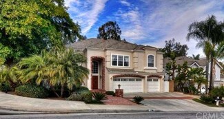 27161 Woodbluff Rd, Laguna Hills, CA 92653