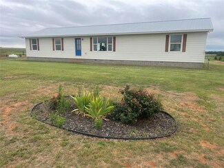 23759 E Cr 1290 Rd, Mountain View, OK 73062