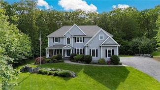 51 Womantam Ln, Cumberland, RI 02864