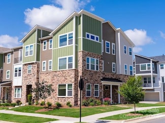 2318 Medley Dr, Charlotte, NC 28262