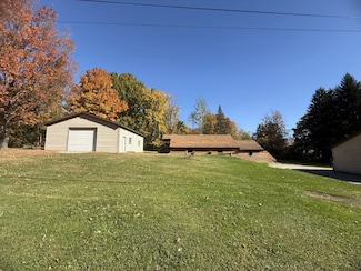 2360 Hershey Rd, Erie, PA 16509