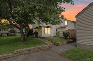 501 Barnstable Ct, Camillus, NY 13031