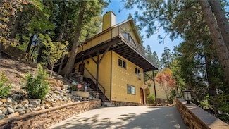 26947 Tunnel Dr, Lake Arrowhead, CA 92352
