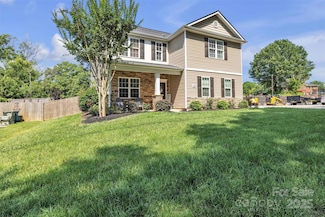 19455 Smith Cir, Cornelius, NC 28031