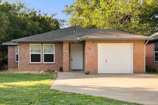 2113 San Antonio St, Grand Prairie, TX 75051