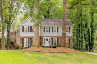 300 Spring Ridge Dr, Roswell, GA 30076