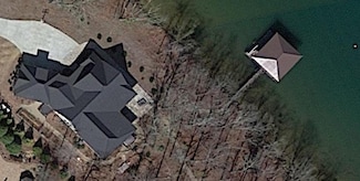 225 Oak Stone Dr, West Union, SC 29696