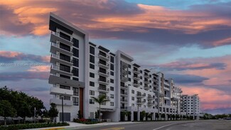 19401 W Dixie Hwy Unit 813, Miami, FL 33180