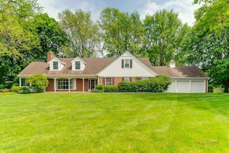 19 Bow Ln, Barrington, IL 60010