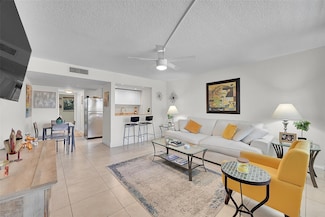 1901 N Andrews Ave Unit 214, Wilton Manors, FL 33311