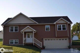 110 Spruce Ln, Albia, IA 52531