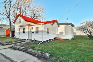 306 N Green Ave, Polo, IL 61064