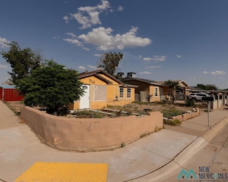 714 N 4th St, Artesia, NM 88210