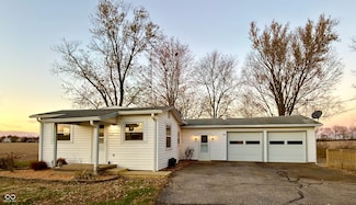 1870 W 200 S, Columbus, IN 47201