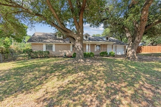 1604 Miller Ct, Pantego, TX 76013