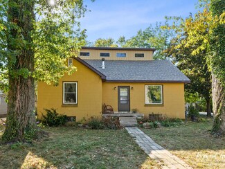 12 Erin Ln, Kankakee, IL 60901