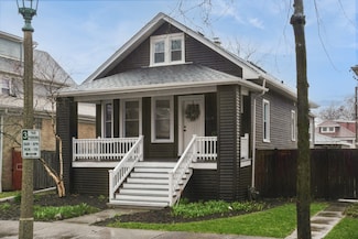 1113 S Humphrey Ave, Oak Park, IL 60304