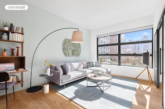 547 W 47th St Unit 504, New York, NY 10036