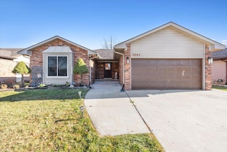 1364 Milverton Dr, Troy, MI 48083