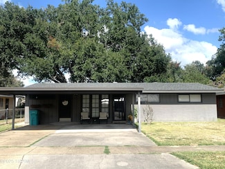 823 Mary Ave, Opelousas, LA 70570