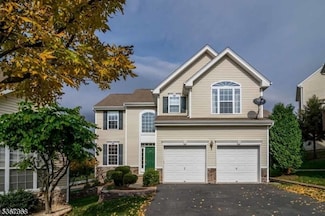 295 Winding Hill Dr, Hackettstown, NJ 07840