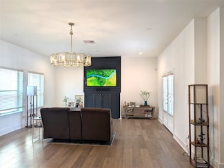1217 Edwards St, Houston, TX 77007