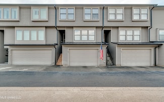 62 Breakers Ln, Ridgeland, MS 39157