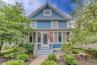 112 N Sleight St, Naperville, IL 60540