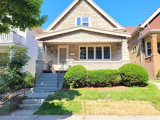2423 S 9th Place, Milwaukee, WI 53215
