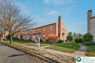 1924 Alberta Dr, Whitehall, PA 18052