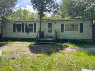 194 Rockland Rd, Whitefield, ME 04353