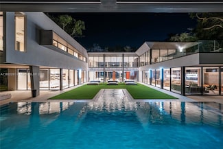 5245 Oak Ln, Coral Gables, FL 33156