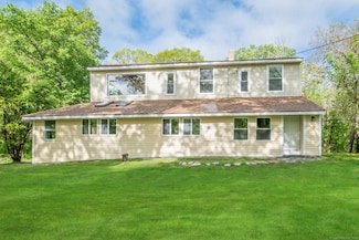 859 Ekonk Hill Rd, Voluntown, CT 06384
